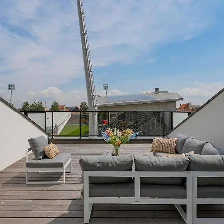 Unique With 4 Bedrooms Near The Beach! T100