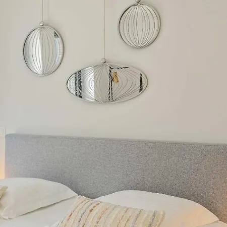 Сasa de vacaciones Unique With 4 Bedrooms Near The Beach! T100 *