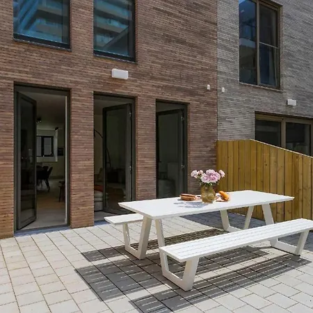 Unique With 4 Bedrooms Near The Beach! T100 Ostende