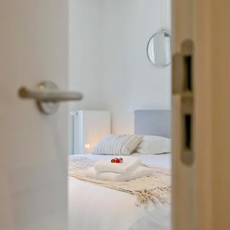 Unique With 4 Bedrooms Near The Beach! T100 Semesterbostad Oostende