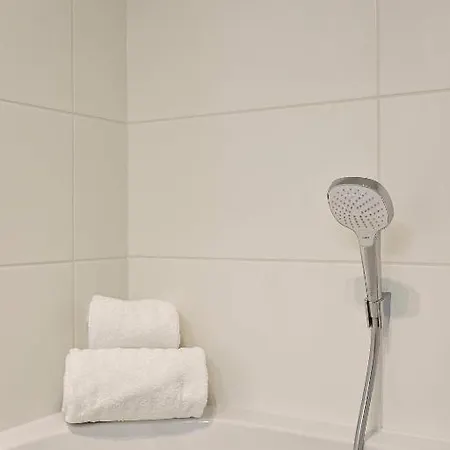 Unique With 4 Bedrooms Near The Beach! T100 * Oostende