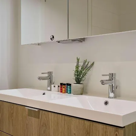 Unique With 4 Bedrooms Near The Beach! T100 * Oostende