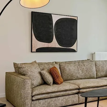 Unique With 4 Bedrooms Near The Beach! T100 Oostende