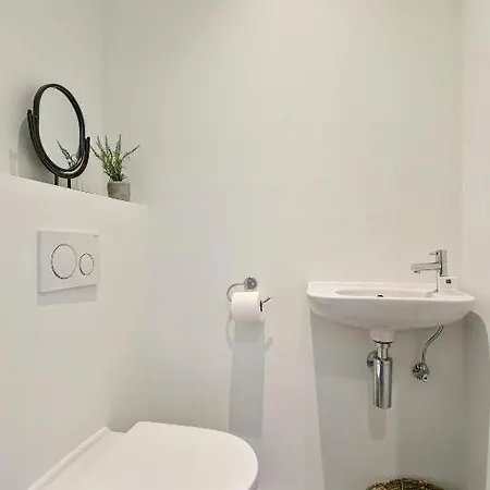 Unique With 4 Bedrooms Near The Beach! T100 * Oostende