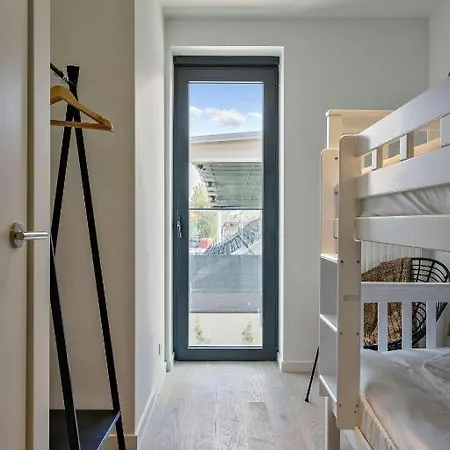 Unique With 4 Bedrooms Near The Beach! T100 Oostende